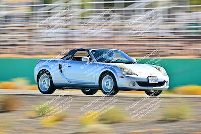 media/Oct-18-2025-Extreme Speed (Sat) [[d6d7e1fef1]]/Group 5/Session 3 (Turn 1)/